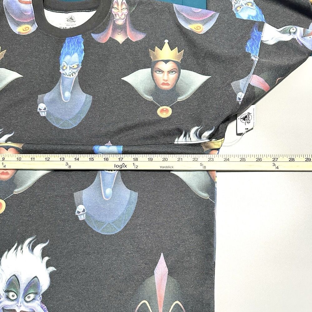 Disney Villains Spirit Jersey Up To No Good Sweatshirt Size Medium Long Sleeve - Picture 3 of 9